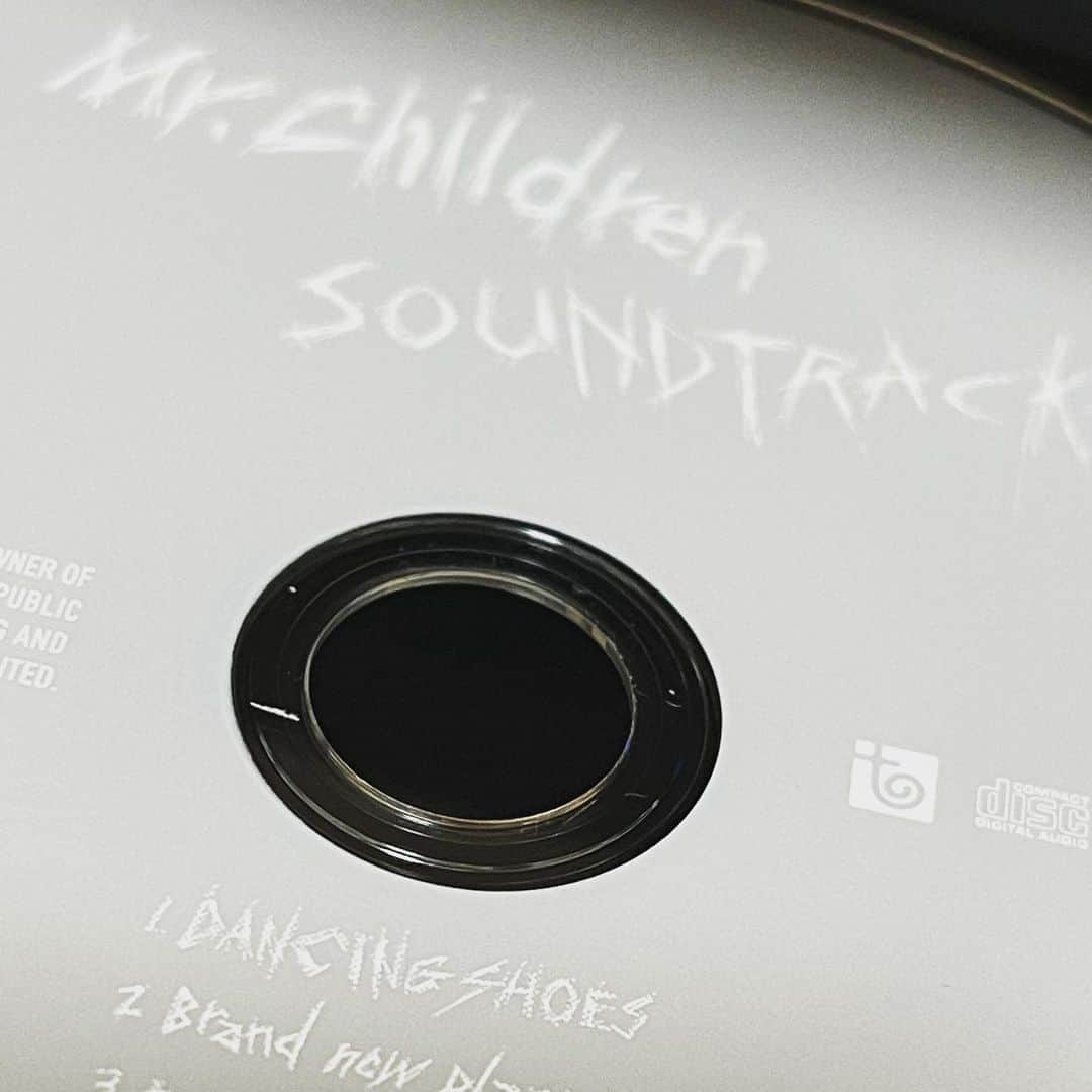 山田スタジアムさんのインスタグラム写真 - (山田スタジアムInstagram)「紅白ワクワク  #ミスターチルドレン #mrchildren #soundtracks #紅白歌合戦出場決定 #サウンドトラックス #documentaryfilm」12月26日 2時01分 - yamadastadium