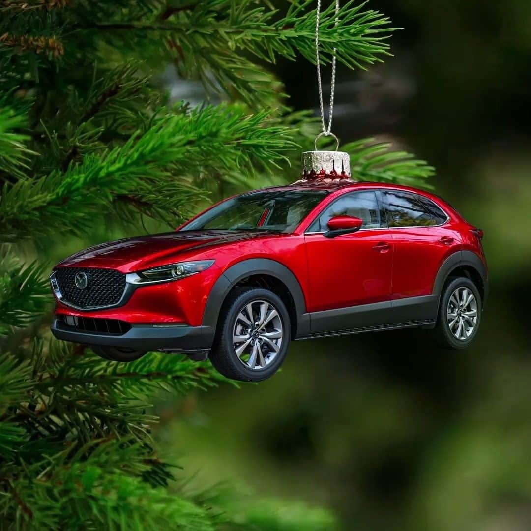 MAZDA Canadaのインスタグラム：「May your day be merry and bright. Season’s greetings and Merry Christmas from Mazda Canada 🎄. #christmas #merrychristmas」