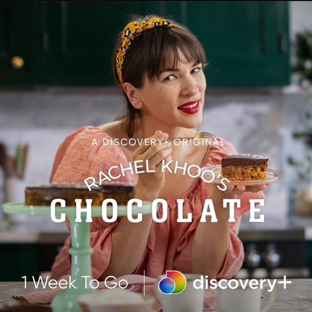 レイチェル・クーさんのインスタグラム写真 - (レイチェル・クーInstagram)「🎁 A Christmas present worth waiting a week for...one week to go until my new series Rachel Khoo’s chocolate drops on Discovery Plus UK. . . . . . . . . . . . . . #RachelKhoo #RachelKhooChocolate #chocolate #discoveryplusUK #tv」12月26日 2時38分 - rachelkhooks