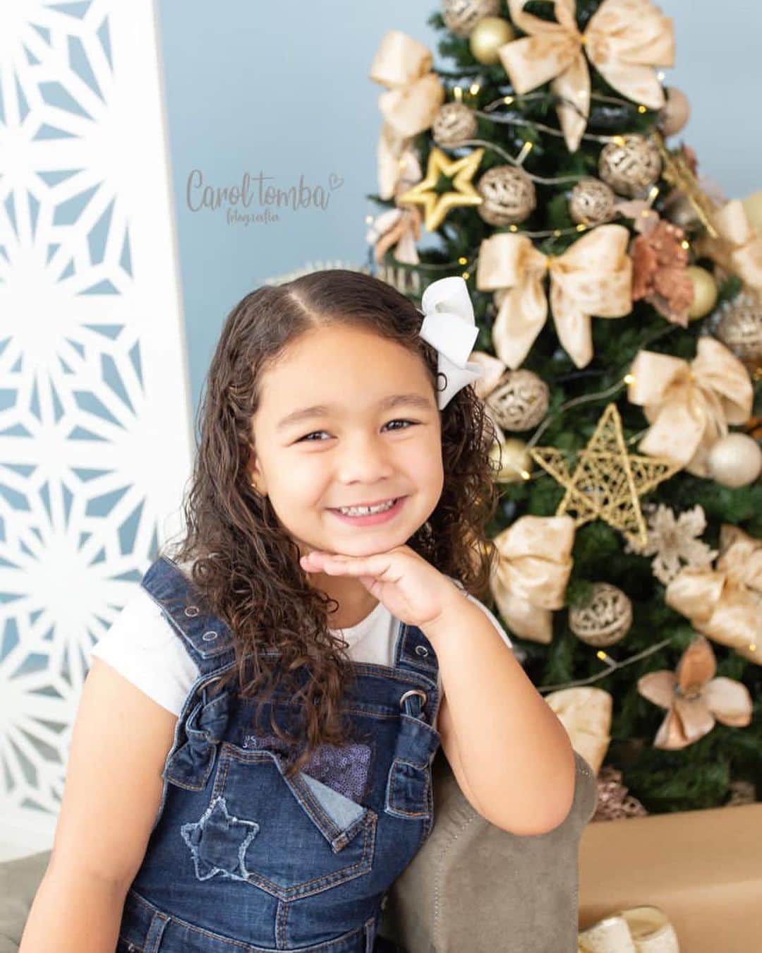 アナ・マリア・カゼミーロのインスタグラム：「🎄🙏🏻🌟」