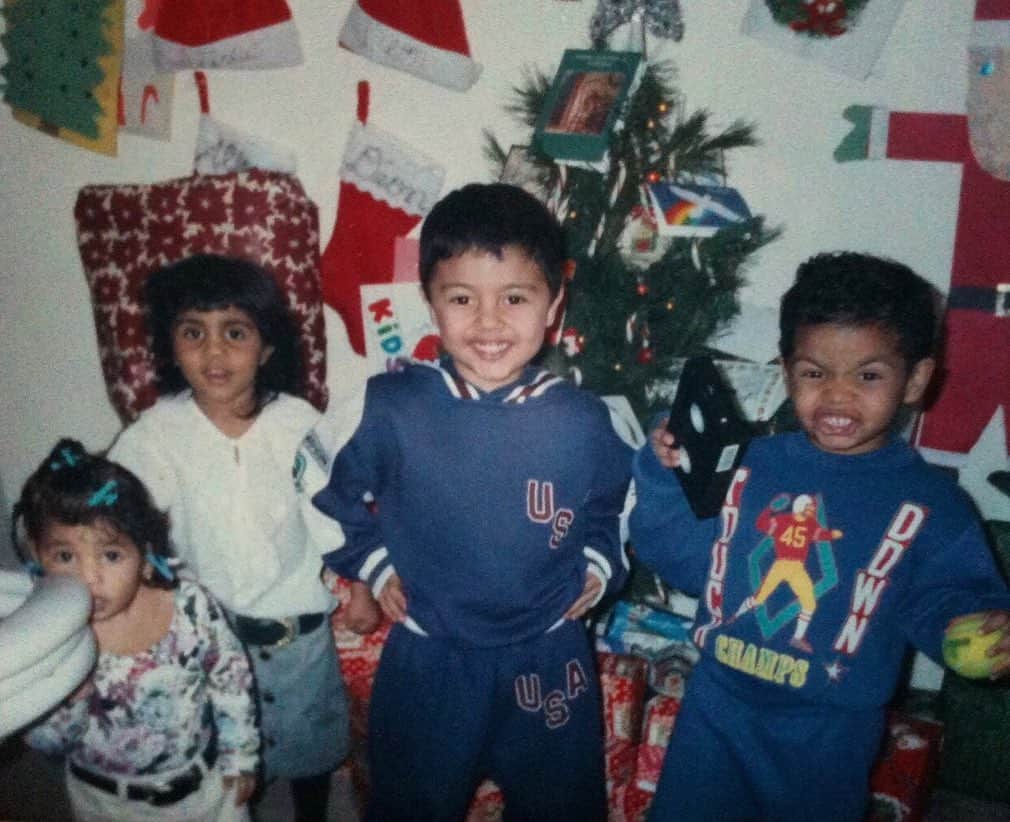 Alfredo Floresのインスタグラム：「Merry Christmas !! 🎄🎁 🎅🏽」