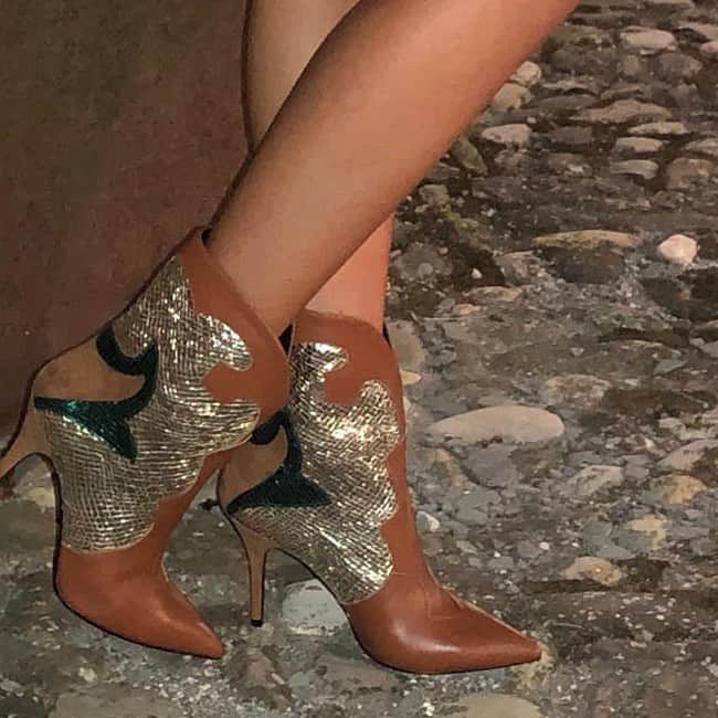 イズロさんのインスタグラム写真 - (イズロInstagram)「#islo #isabellalorusso #isloshoes #shoes #ankleboots #leather #laminato #stampapitone #heels #tacchi #fashion #moda #style #night #shopping #shoppingonline #madeinitaly #staytuned #megan #cuoio」12月26日 3時33分 - islo_isabellalorusso