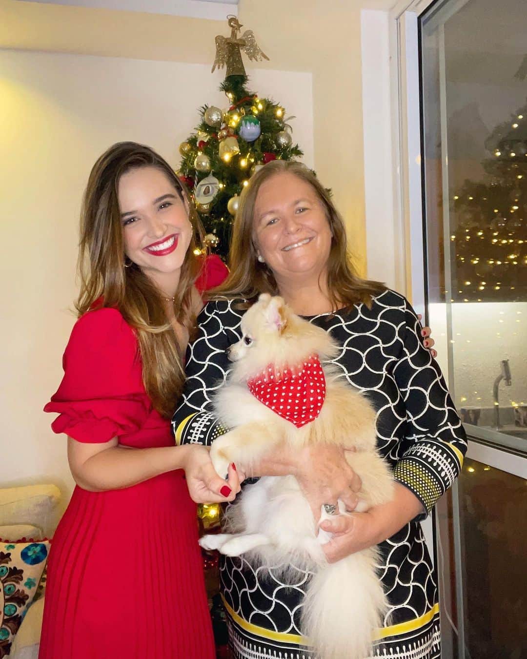 のインスタグラム：「Natal 2020!🙌🏼💝💫✨🎄🌹💻」
