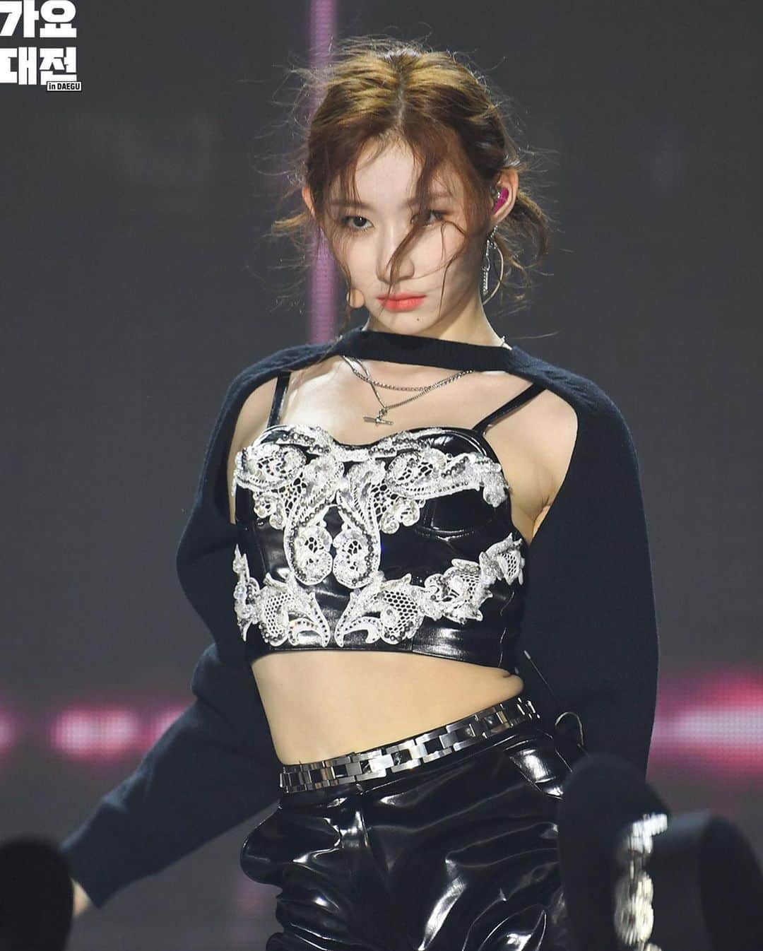 チェリョンのインスタグラム：「she slayed this stage so hard 💯」