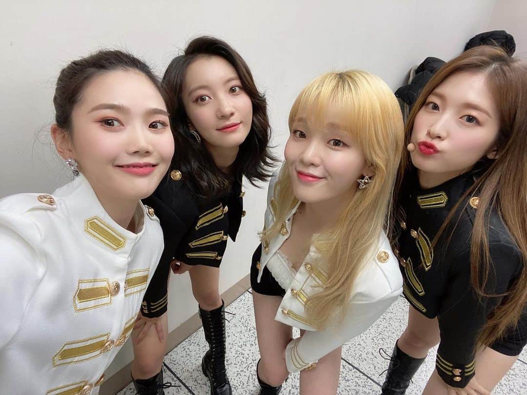 アリンさんのインスタグラム写真 - (アリンInstagram)「OH MY GIRL instagram update ——— #arin#arinohmygirl#ohmygirlarin#ohmygirl#kpop#binnie#hyojung#yooa#seunghee#mimi#jiho#choiyewon#최예원#아린#컴백#막내#미미#유아#비니#지호#승희#효정#오마이걸#アリン#아린오마이걸#가수」12月26日 13時16分 - arinarchive