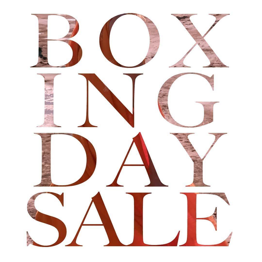 ミーガンパークのインスタグラム：「SALE STARTS NOW! // Up to 30% off selected Spring Summer ready-to-wear and accessories, in store and online! Fitzroy open 10.30am - 3pm today! X」