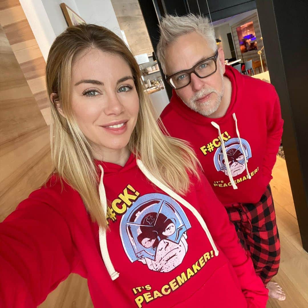 ジェームズ・ガンさんのインスタグラム写真 - (ジェームズ・ガンInstagram)「We’re having a Very #Peacemaker Christmas in Canada! 🎄 Merry Christmas and much love to all of you, no matter where you are or what you’re doing. ❤️ #christmas #merrychristmas」12月26日 6時13分 - jamesgunn