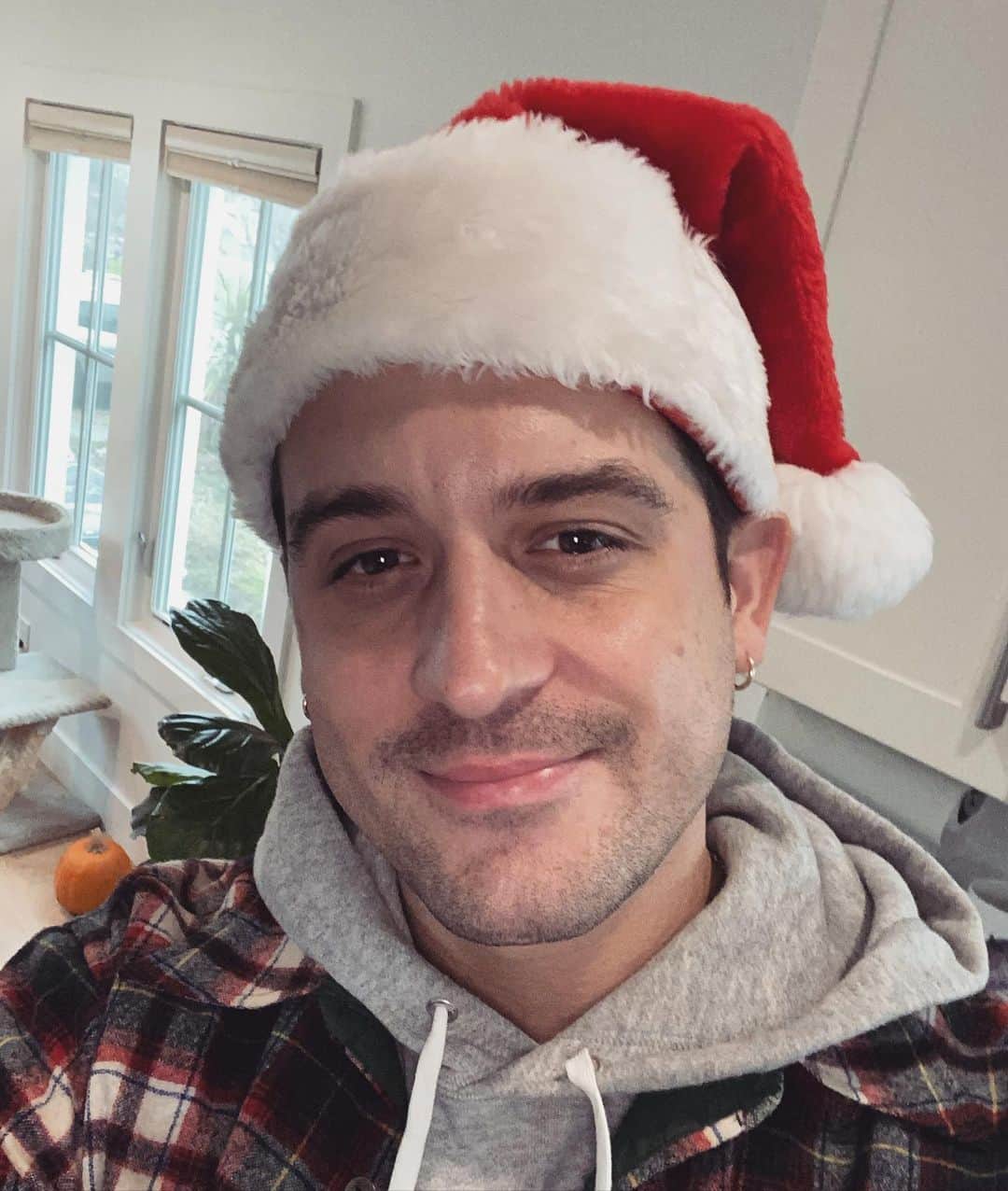G-Eazyのインスタグラム：「🎄」