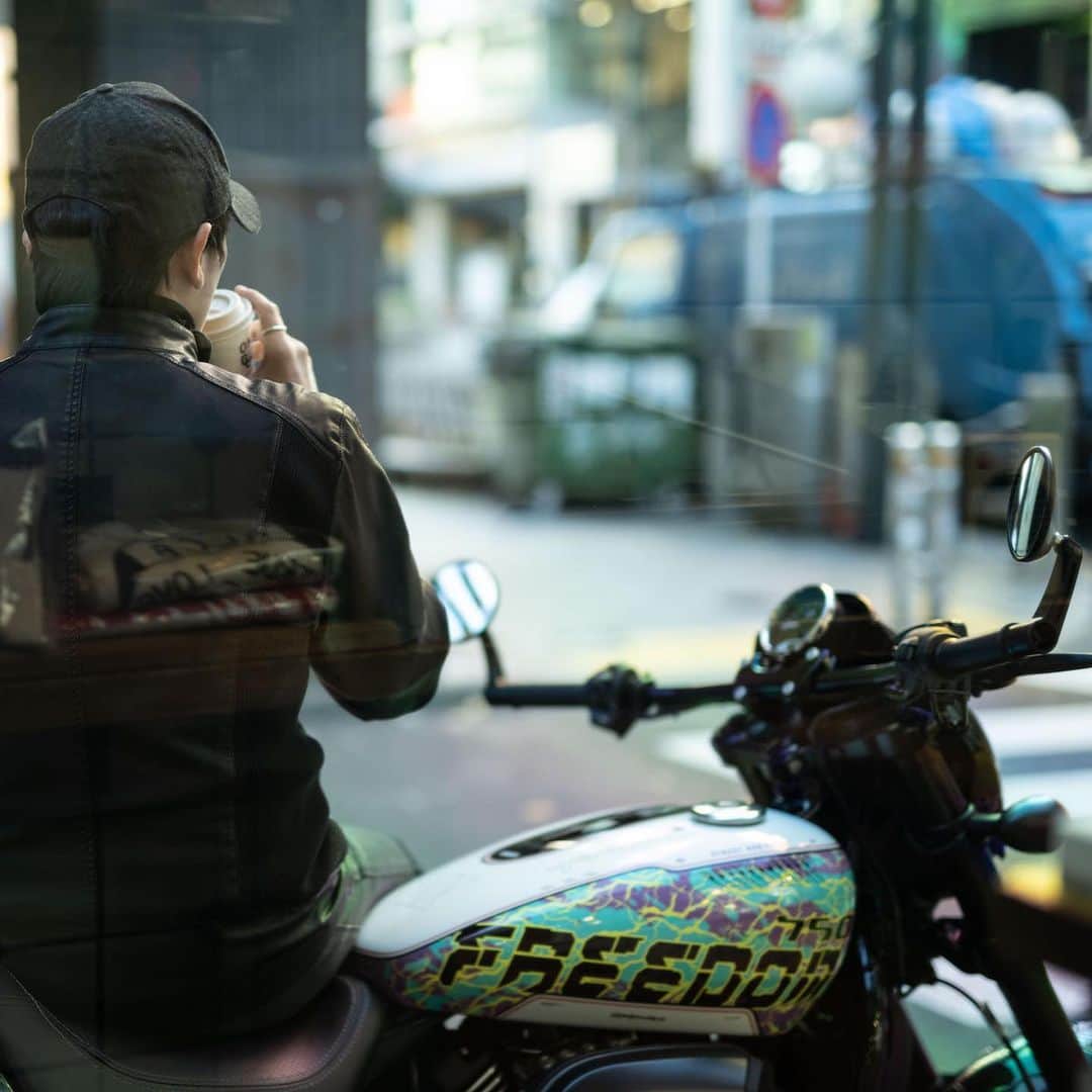 Harley-Davidson Japanさんのインスタグラム写真 - (Harley-Davidson JapanInstagram)「早朝の逃避行。#ハーレー #harley #ハーレーダビッドソン #harleydavidson #バイク #bike #オートバイ #motorcycle #ストリートロッド #streetrod #xg750a #グラファーズロック #graphersrock #ライド #ride #アーバン #urban #東京 #tokyo #2020 #自由 #freedom」12月26日 7時00分 - harleydavidsonjapan