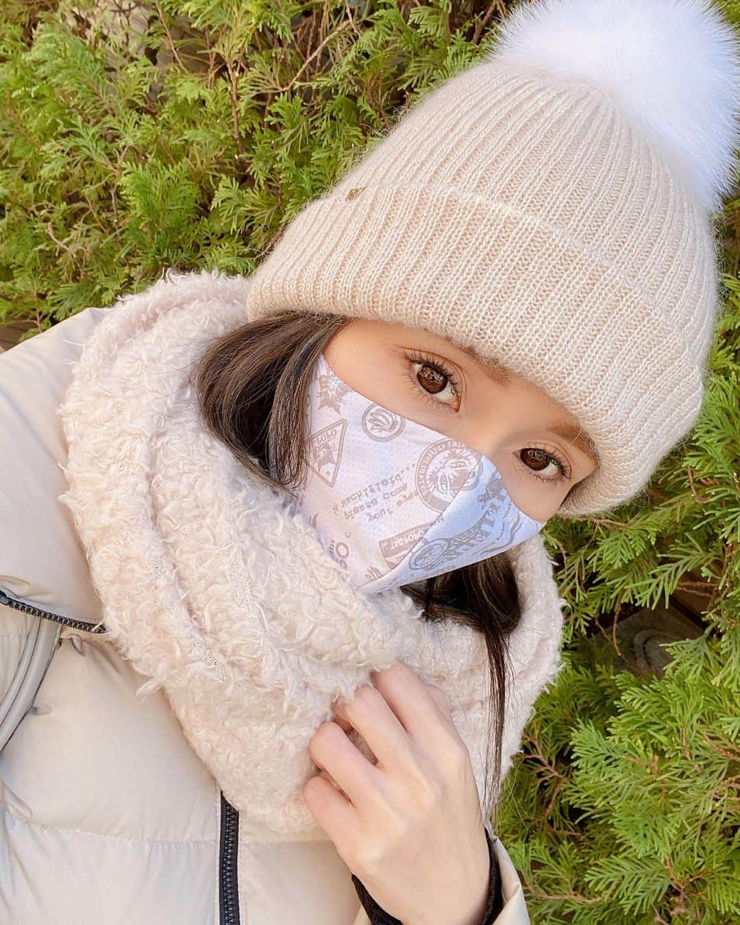 JULIAさんのインスタグラム写真 - (JULIAInstagram)「♡ おはよう♪ Good morning 😄 早安☺️ * この前買ったカシラのニット帽♪ 頭も耳も寒くない☆☆ そしてダヤンちゃんのマスク♪」12月26日 8時30分 - julia_cmore_official