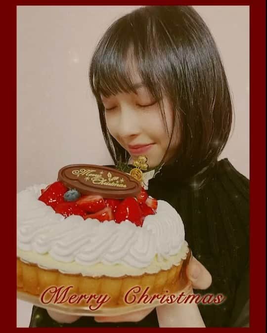 辻野かなみのインスタグラム：「❤︎﻿ ﻿ 本日、12月26日は！﻿ ときクリ2020🎄です🎁﻿ ﻿ ついに！この日がやってきました😊﻿ ﻿ 私達にとっては今日までが、クリスマスです🎅🏻﻿ ﻿ 最幸の思い出を作りましょう💐﻿ ﻿ 会場に来られる方は、お気をつけてお越しください！﻿ そして、配信で観てくださる方も心は一つです！﻿ みんなで楽しい日にしましょう🎶﻿ ﻿ ﻿ ﻿ #クリスマス　#ときクリ　﻿ あと…#くまの誕生日🧸　﻿ #instagood #instalike #followme﻿」