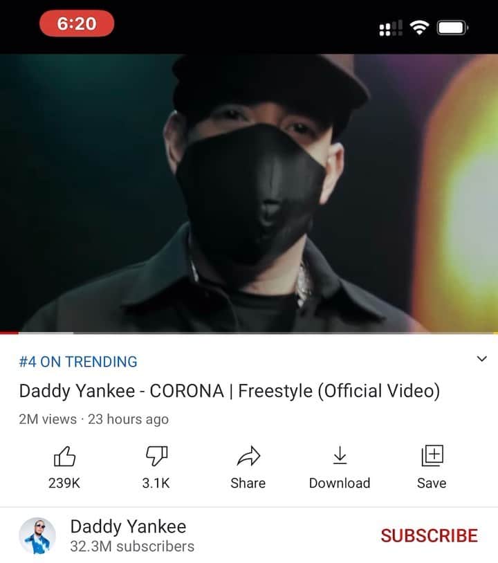 ダディー・ヤンキーのインスタグラム：「#4 en US #2 Global . Dejándome sentir con un Free. Sube tu bandera y dime desde donde lo escuchas 👑 #Corona」