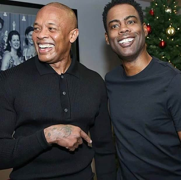 ドクター・ドレーのインスタグラム：「Here with one of my favorites @chrisrock. Happy Holidays!!」