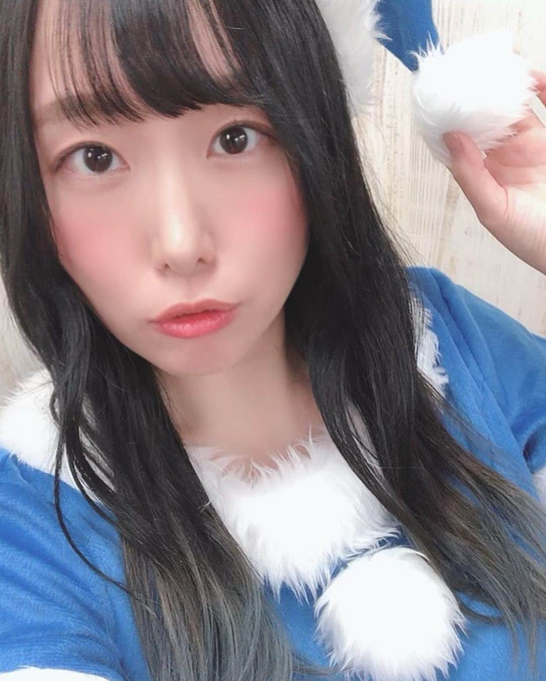 蒼井まやさんのインスタグラム写真 - (蒼井まやInstagram)「Merry Christmas🎄🎂💝🍗🌟 I'm blue Santa Clause💙💙💙 Enjoy Christmas🥰🌟🌟🌟 #merrychristmas #christmas #christmastime #christmasmakeup #japan #japanesegirl #japanesemodel #japaneseidol #akihabara #kawaii #asian #asiangirls #asianbeauty #glamour #glamorous #gravure #섹시 #舞台 #舞台女優 #舞台俳優 #女優 #小劇場 #小劇場演劇 #演劇 #演劇好きな人と繋がりたい #舞台好きな人と繋がりたい #舞台観劇 #自拍 #偶像」12月26日 14時47分 - mayayan_dayo