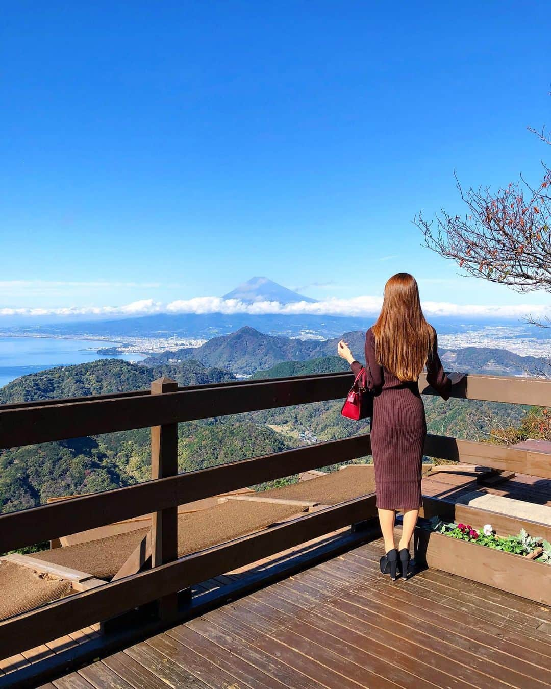 𝐀𝐦𝐢さんのインスタグラム写真 - (𝐀𝐦𝐢Instagram)「伊豆の国 パノラマパーク🗻🍁  #静岡#伊豆#伊豆旅行#伊豆の国#伊豆の国市#伊豆の国パノラマパーク#パノラマ#絶景#絶景スポット#fashion#ootd#instagood#l4l#f4f」12月26日 9時29分 - amiringram_