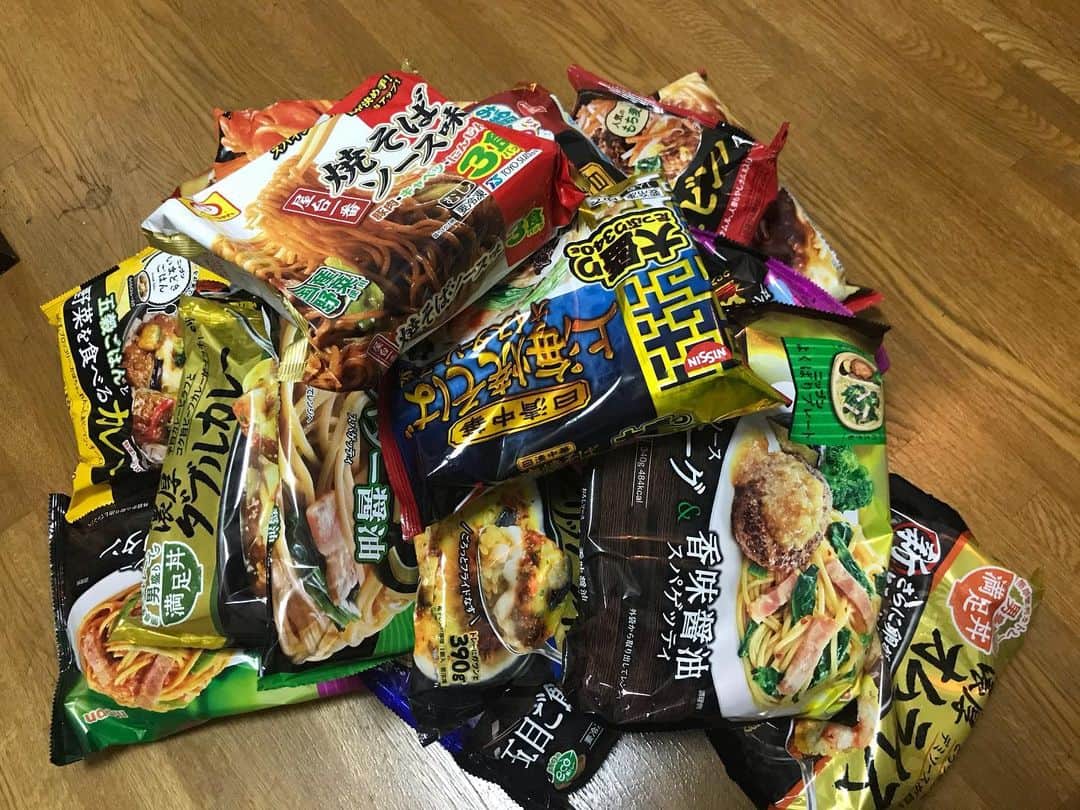のインスタグラム：「・ 冷食を買い込んだ ・  #静岡グルメ #静岡ランチ #パン🥐  #静岡 #静岡市街中ランチ #ラーメン🍜 #おすすめカフェ☕️#静岡市パン屋 #デザート #スイーツ🍰 #駿河区おすすめランチ  #葵区ランチ #静岡市ランチ #静岡市グルメ #静岡市カフェ #静岡市 #食通 ・ ・ 静岡市の食通さんと繋がりたい 情報交換求む  もっと美味しい店知りたい ・ #followme #eat #grumet #food #cafe #lunch  #Shizuoka #japan #japan food」