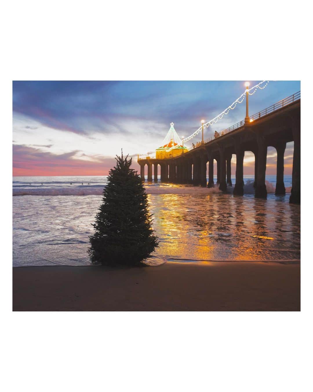 Pete Halvorsenのインスタグラム：「🎄Merry Christmas to all and to all a Pierfect night.」