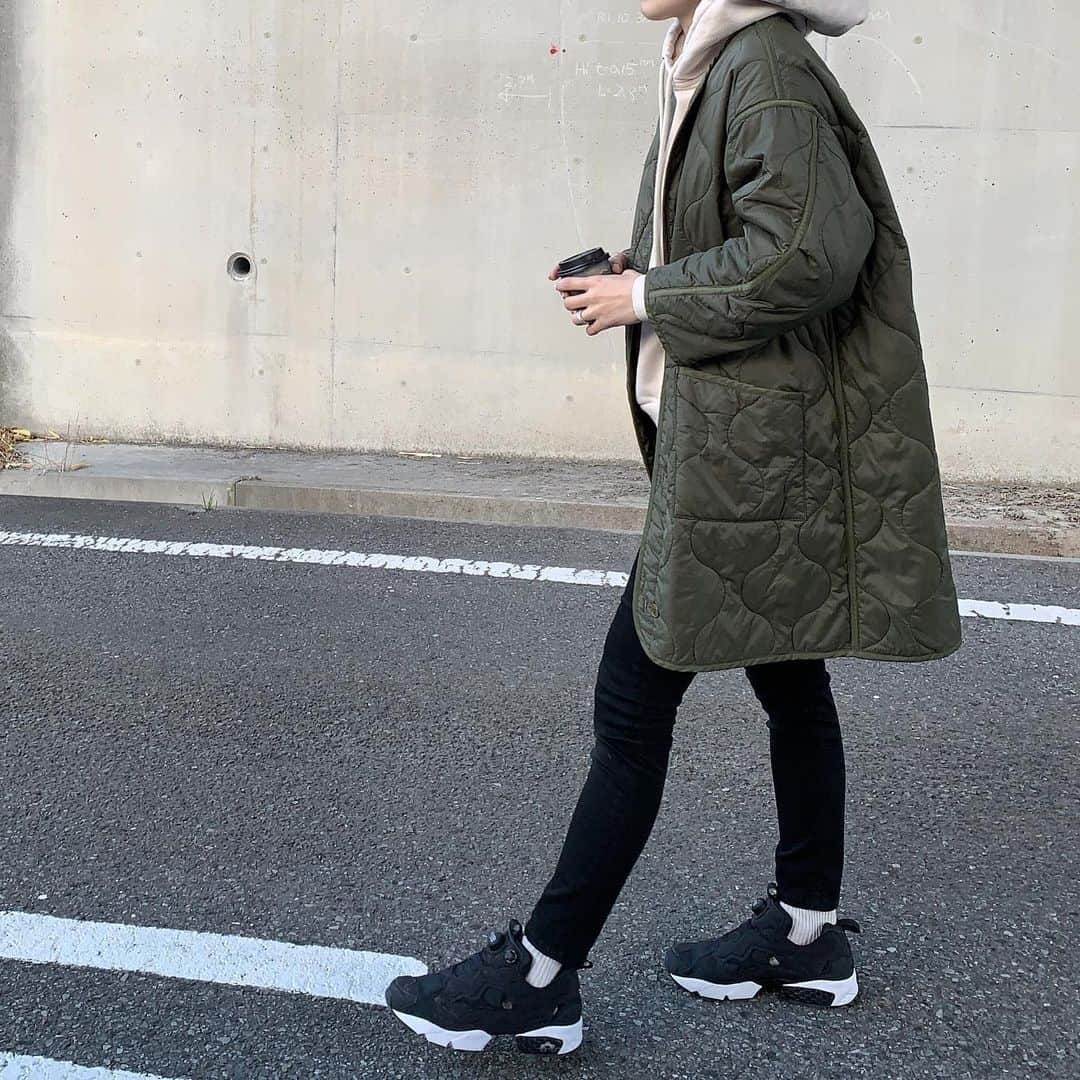 Mie Kawanoのインスタグラム：「最近はパーカーやスウェットが 本当楽ちん過ぎる♪  #gap#acnestudios #reebok #coordinate#code#コーデ#コーディネート#instagood #instafashion」