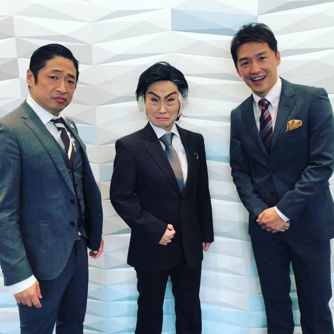 キンタロー。さんのインスタグラム写真 - (キンタロー。Instagram)「皆さん、せやねん！ありがとう。 愉快にものまねさせてもらったー。 面白い ものセン人生だったーー。 さらばだぁーー✋ #キンタロー #ものまね #北大路欣也 #ものまねセントラル証券」12月26日 11時21分 - kintalo_