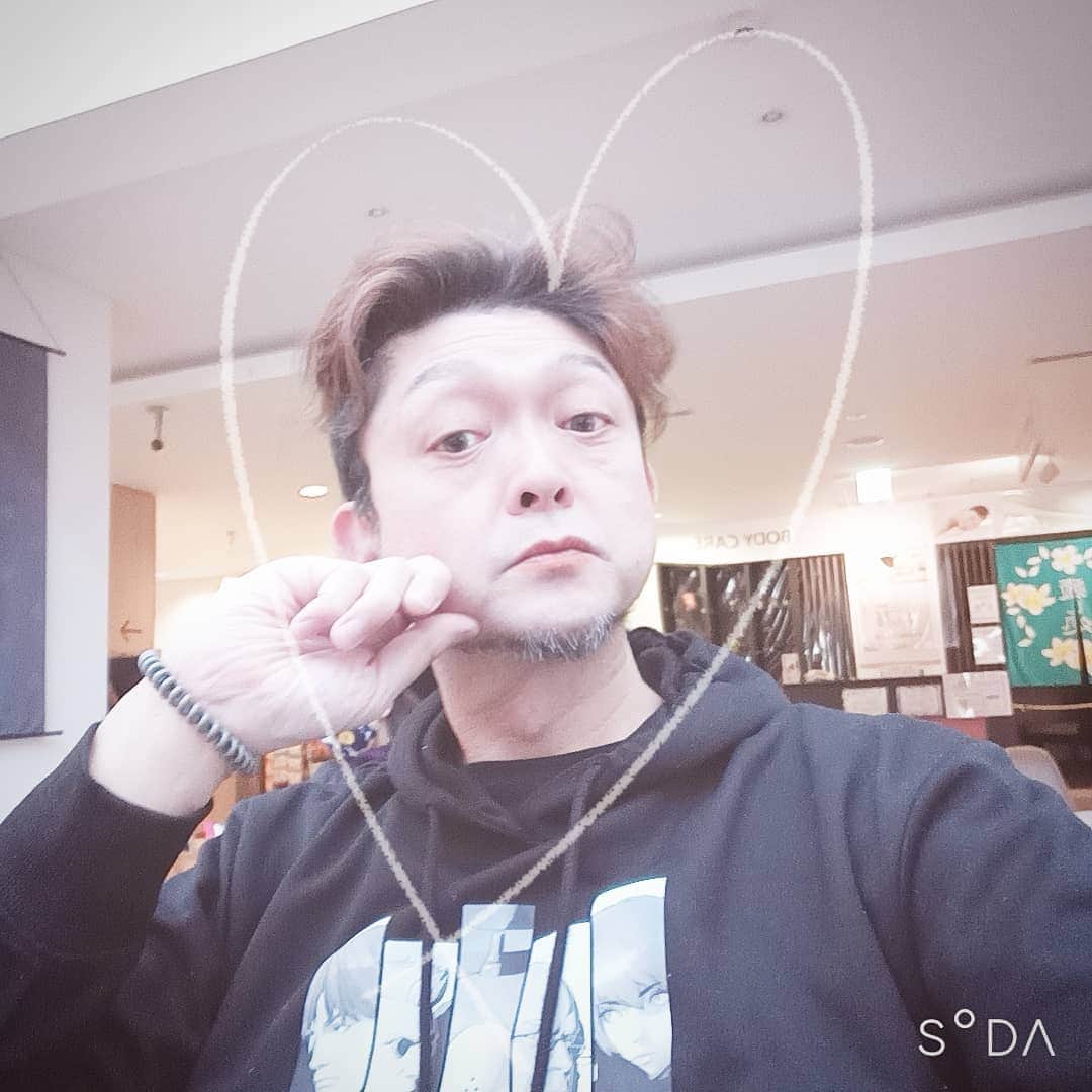 松本隆博のインスタグラム：「。 お風呂入った～ きもちいい～かった (˙◁˙)♨️☺️♨️」