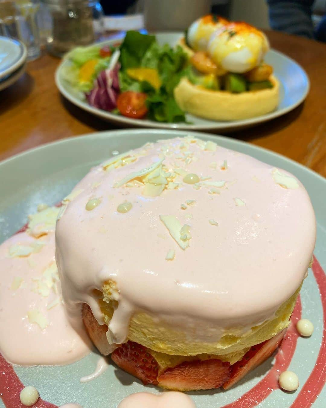 サキ吉さんのインスタグラム写真 - (サキ吉Instagram)「この前みんなでパンケーキ食べに行った🥰💓 ふわふわで美味しかったよん❤️ ガールズトーク止まらなかった🤣💞 ． #原宿 #表参道  #原宿カフェ #表参道ランチ  #表参道カフェ #表参道グルメ #原宿グルメ #映えカフェ #flipperspancake  #flippers」12月26日 13時00分 - sakikichi1201