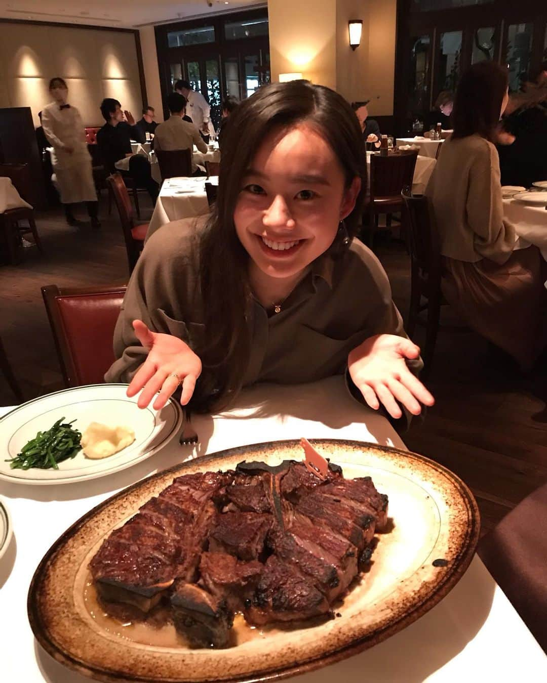 白鳥羽純さんのインスタグラム写真 - (白鳥羽純Instagram)「🥩 HAPPY HOLIDAYS🍽  #Happyholidays #Christmas2020 #wolfgangssteakhouse」12月26日 23時58分 - hasuminst