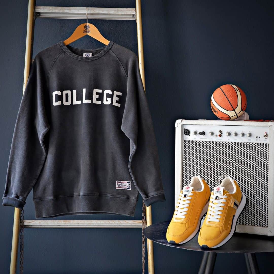 フランクリン&マーシャルのインスタグラム：「FRANKLIN & MARSHALL  FW2020 COLLECTION   Basic look. High style.	  #franklinandmarshall #newcollection #crewneck #shoes」