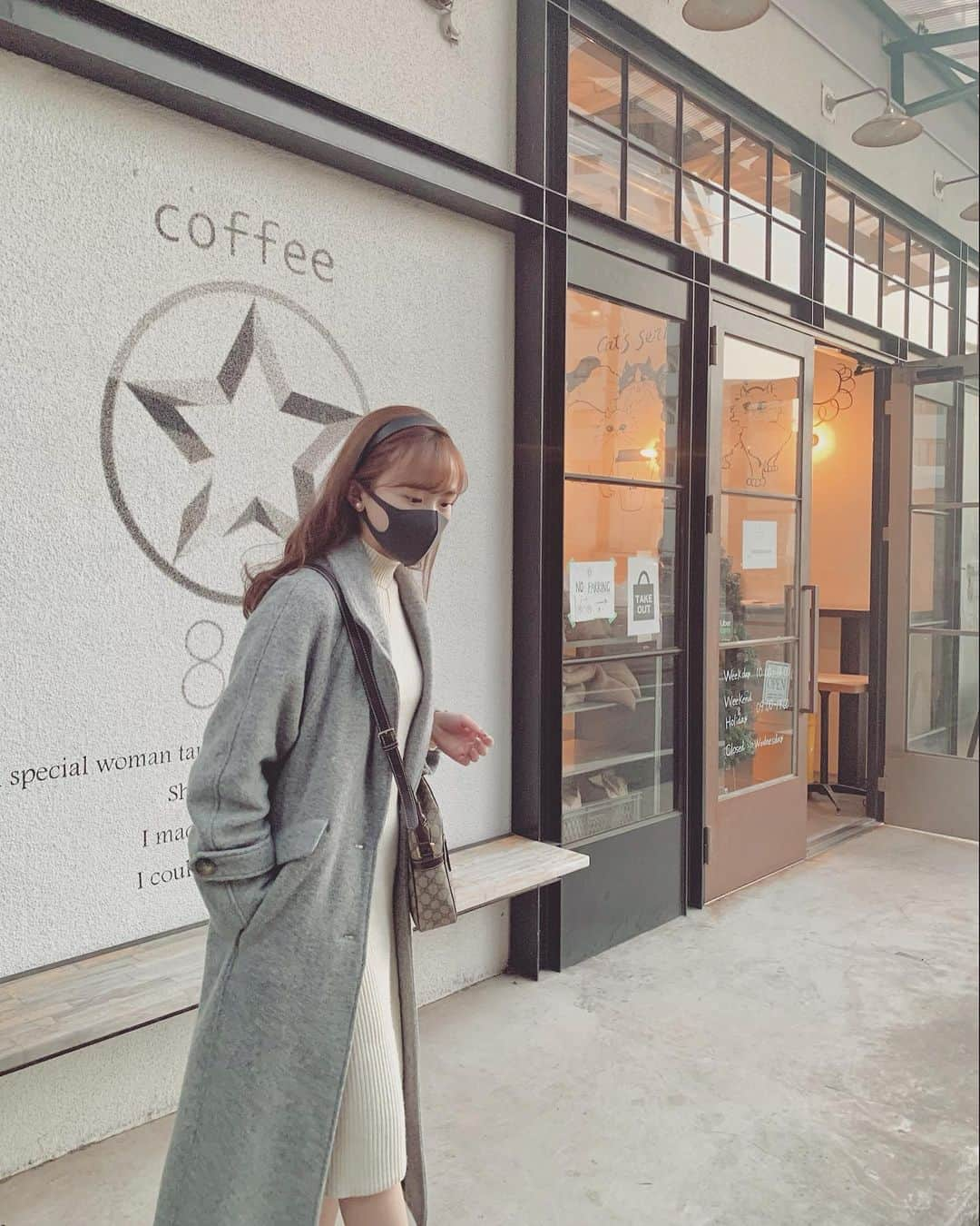 山田悠希さんのインスタグラム写真 - (山田悠希Instagram)「☕️ * こんなステキカフェだらけの街に住んだら楽しいだろうなぁと思いました あとﾜﾝｺが小から大までそこら中にいて楽園でした🐕 * #桜新町#桜新町カフェ#田園都市線 #815coffeestand#cafe#☕️」12月26日 23時15分 - yukiyuki57