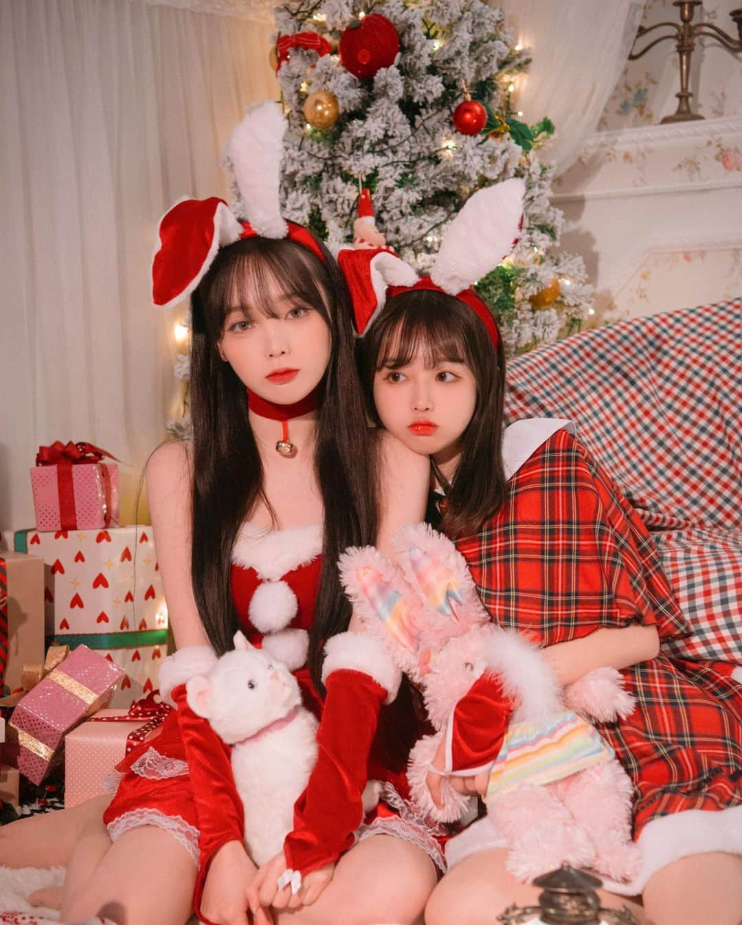 キム・イェリンさんのインスタグラム写真 - (キム・イェリンInstagram)「늦었지만 메리크리스마스였습니다🎄🎅🏻💖 1日遅いけどメリークリスマスでした！🎁🥰 #레치키치 #말랑콤비 #맹치세」12月26日 23時31分 - peach_chu_