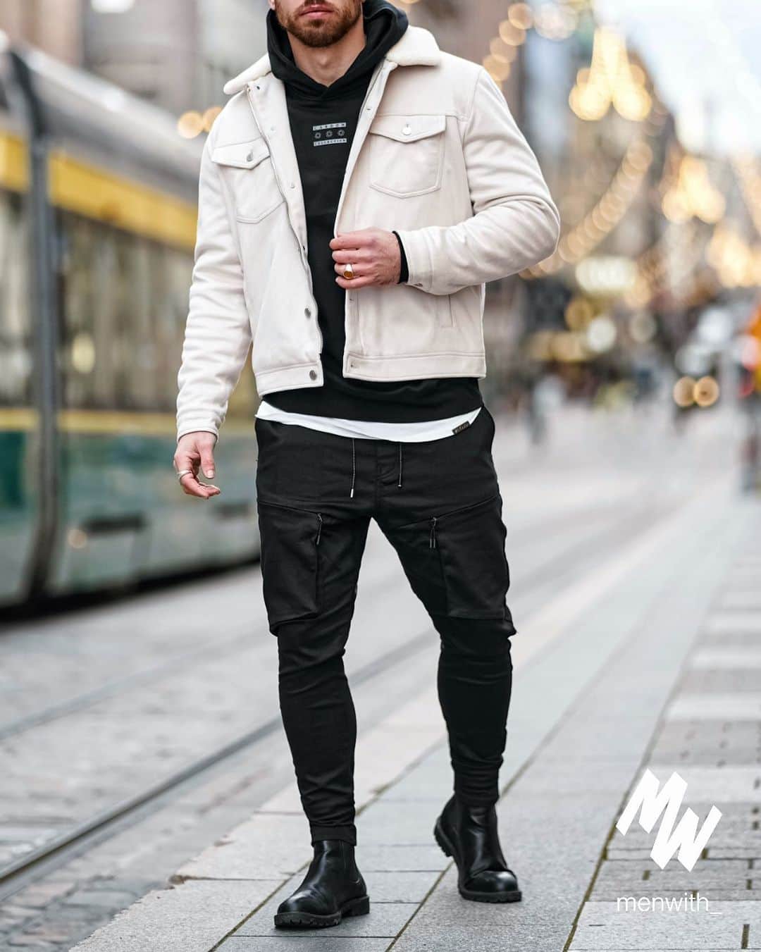 Men Withのインスタグラム：「Cool photo of our dear friend @pebuyck 👌🏽 #menwithstreetstyle」