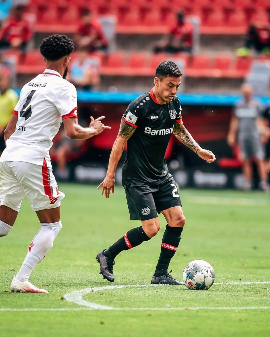 バイエル・レバークーゼンさんのインスタグラム写真 - (バイエル・レバークーゼンInstagram)「🗓 June 2020: #Throwback through the last @bundesliga matches of the season 2019/20 and the semifinal of the @dfb_pokal 👀  🔙 #B04FCB 🔙 #FCSB04 🏆 🔙 #S04B04 🔙 #B04KOE 🔙 #BSCB04  🔙 #B04M05  #BestOfWerkself #Bayer04 #Werkself」12月26日 23時55分 - bayer04fussball