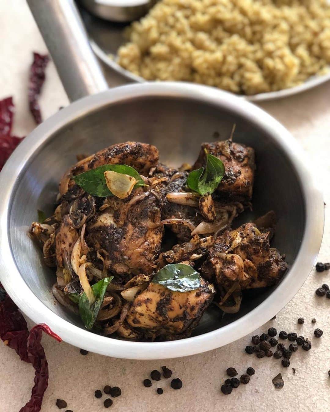 Archana's Kitchenさんのインスタグラム写真 - (Archana's KitchenInstagram)「Give this delicious Andhra Pepper Chicken Recipe a try. It is not just simple to make but is packed with authentic flavours from black pepper and spicy just the way you will get in an Andhra Restaurant. Serve it along with Rasam and hot steamed or even as an appetizer for parties.  Get the recipe from the smart.bio link in my profile @archanaskitchen . . . . . . . #christmas #christmascake #christmasfood #christmasmenu #foodanddrink #christmasdinner #christmasmenuideas #winterrecipes #eatfit #cooking #food #healthyrecipes #foodphotography #recipeoftheday #comfortfood #deliciousfood #delicious #instayum #food」12月26日 15時00分 - archanaskitchen