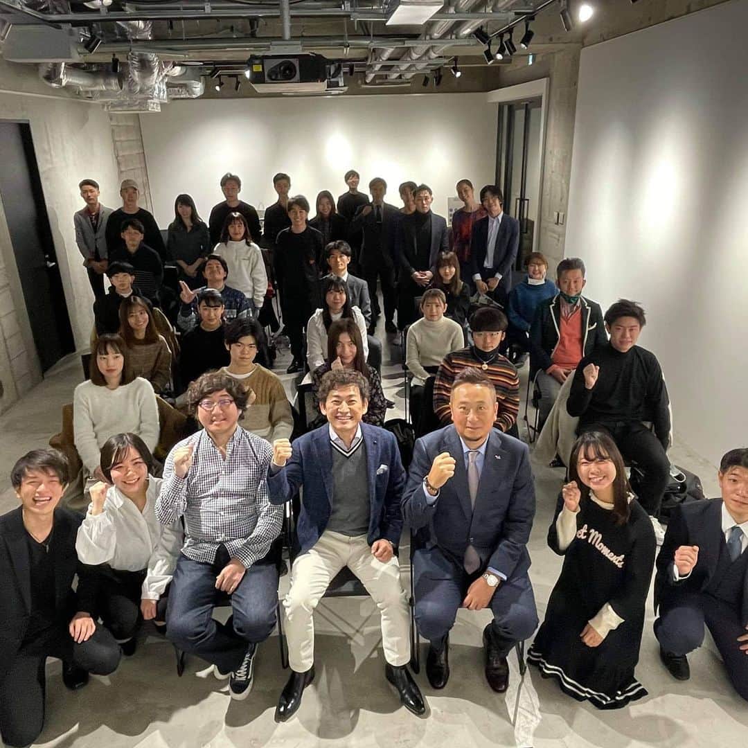 のインスタグラム：「今日はTOP CONNECT主催の学生向けイベントに参加して元気なインターン希望者スカウトしてきました。内田さんありがとうございました‼️」