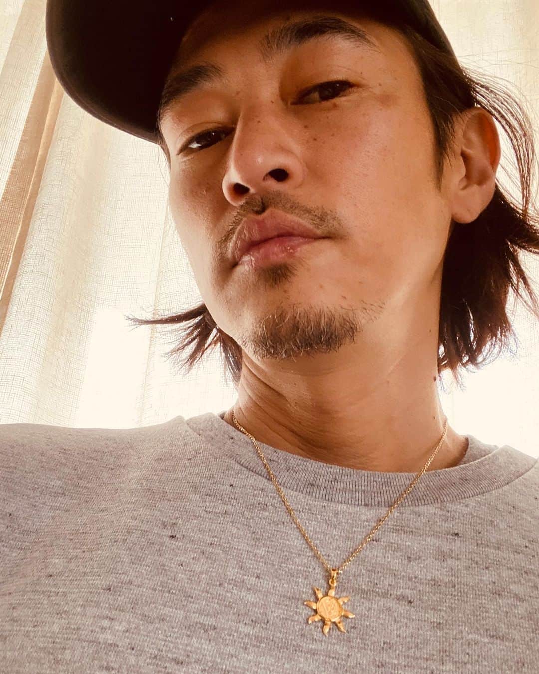 窪塚洋介のインスタグラム：「たまにココで紹介する @irie_beach から新作。 いつも心にソレイユを🌞  #iriebeach #hawaiianjewelry #ハワイアンジュエリー」