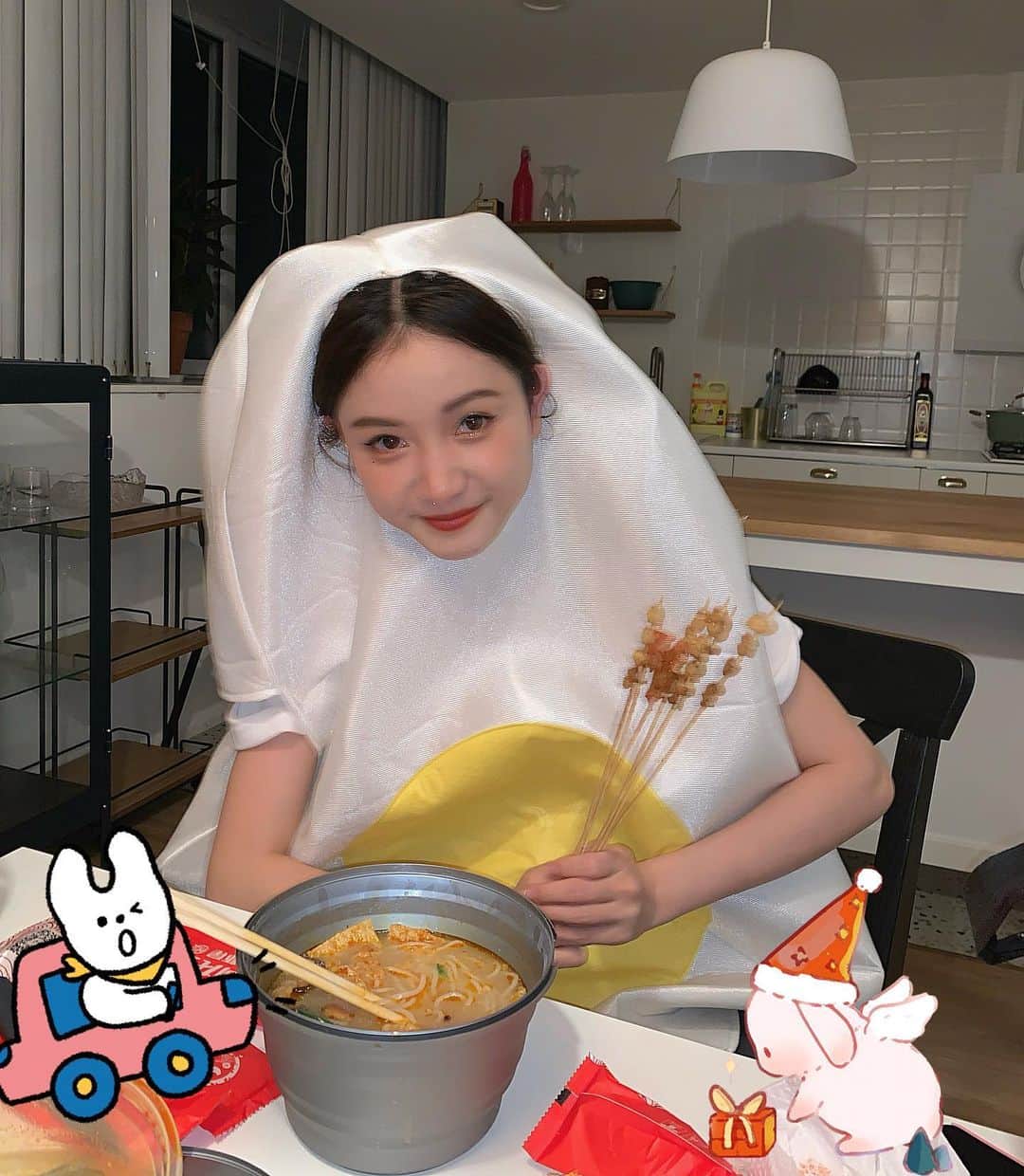 リン・シャオザイのインスタグラム：「🥚」