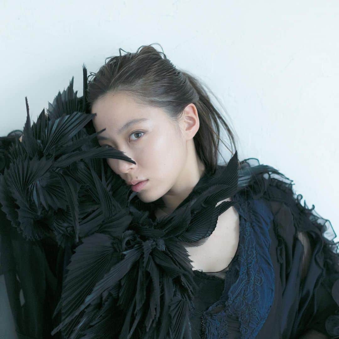 ARAKI SHIROのインスタグラム：「good afternoon.. . . . ph @ume_enity  md @hiyori1802  h&m @yanase.alicia.miki  costume by me . . . #ARAKISHIRO#FUKUOKA#costume#costumedesign#costumedesigner#コスチューム#コスチュームデザイン#衣装#衣装デザイン#アラキシロウ」