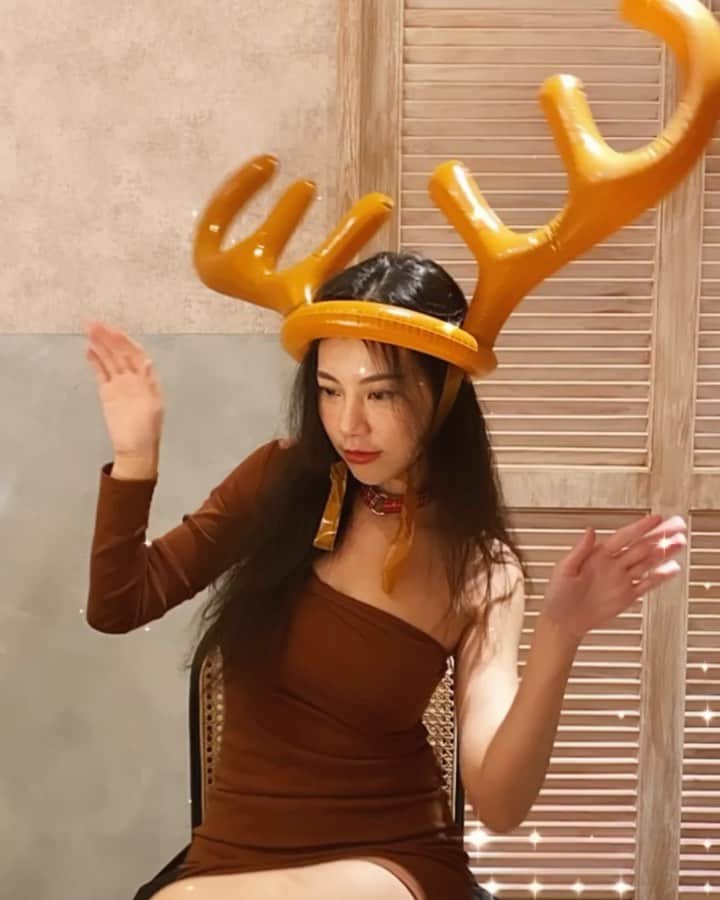張香香のインスタグラム：「聖誕動此動～🎄🎅🏻🦌🎁❤️」