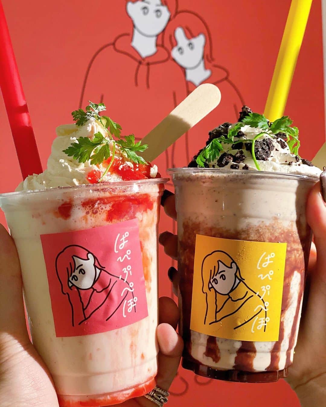 RETRIP<リトリップ>グルメのインスタグラム：「【RETRIP×名古屋】 こちらは名古屋・栄にある「CAFE FLOW(カフェ フロウ)」です。こちらでは店内で開催中の「ぱぴぷぺぽ展」にちなんで、とっても可愛らしいドリンクをいただくことができます。28日までなので、是非年末のお出かけに訪れてみてくださいね✨あま〜いシェイクの虜になること、間違いなし。 . RETRIPでは「おでかけ」に関する様々な情報を発信しています。ぜひ他のアカウントもチェックしてください！ . @retrip_nagoya_ 名古屋の話題のカフェを紹介 @retrip_osaka_ 大阪のおでかけグルメスポットを紹介 @retrip_kyoto_ 京都のおでかけスポットを紹介 @retrip_fukuoka_ 福岡のおでかけグルメスポットを紹介 @retrip_hokkaido_ 北海道のおでかけスポットを紹介 @retrip_korea_ 韓国の話題のカフェを紹介 @retrip_news 最新のおでかけ情報を紹介 @retrip_nippon 日本の絶景を紹介 @retrip_global 海外の絶景を紹介 @retrip_gourmet 全国の話題のスイーツを紹介 @retrip_dinner 全国の話題のごはんを紹介 @retrip_cafe 全国のおしゃれなカフェを紹介 . ▼RETRIP[リトリップ]のアプリは AppStore、GooglePlay「リトリップ」で検索！ プロフィールのURLからもダウンロードできます。 . photo by  @daiki_gram_66 . . #retrip #retrip_ui #cafeflow #カフェフロウ #ぱぴぷぺぽ展 #ぱぴぷぺぽ #名古屋グルメ #名古屋カフェ #栄グルメ #栄カフェ #カフェ好きな人と繋がりたい #スイーツ好き #スイーツ好きな人と繋がりたい #スイーツ好きな人とつながりたい #グルメ好きな人と繋がりたい #グルメ好き #グルメ好きと繋がりたい #スイーツ部 #カフェ部」