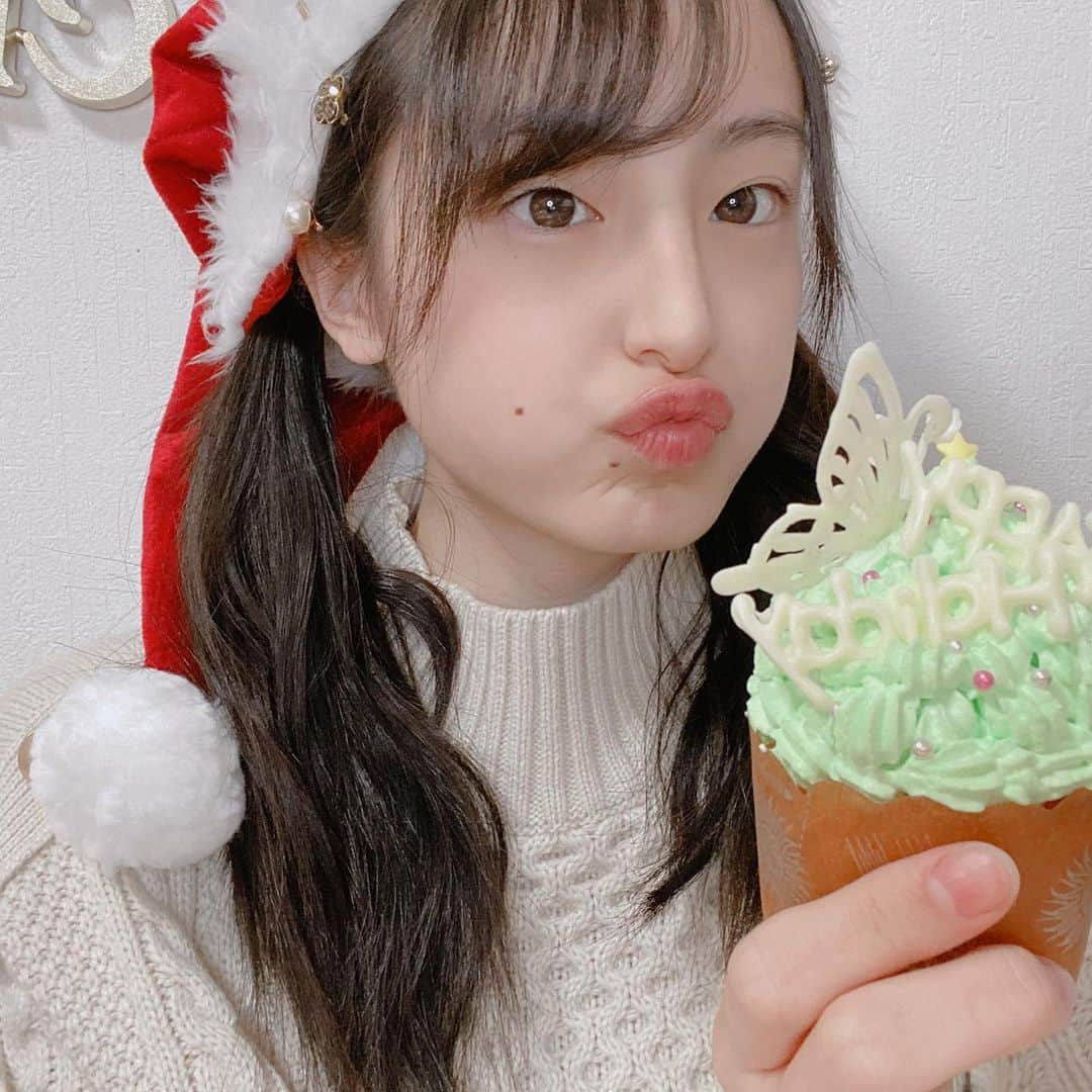 川原美咲さんのインスタグラム写真 - (川原美咲Instagram)「#boxingday ✨🎁 #happyholidays  ・ カップケーキ作ったよ🧁 ・ いいX'masは過ごせましたか〜？✨🎁🎄 ・ ・ #クリスマス #女子力 #映えスイーツ #スイーツ作り #スイーツ部 #アイドル #チョコペンアート #チョコペンプレート #カップケーキデコ #カップケーキ #ケーキデコレーション #ljkの素敵な思い出 #ljkブランド #02line #02 #gu #クリスマススイーツ #クリスマススイーツ作り #クリスマスツリー」12月26日 16時48分 - misaki_888_sagasaikou