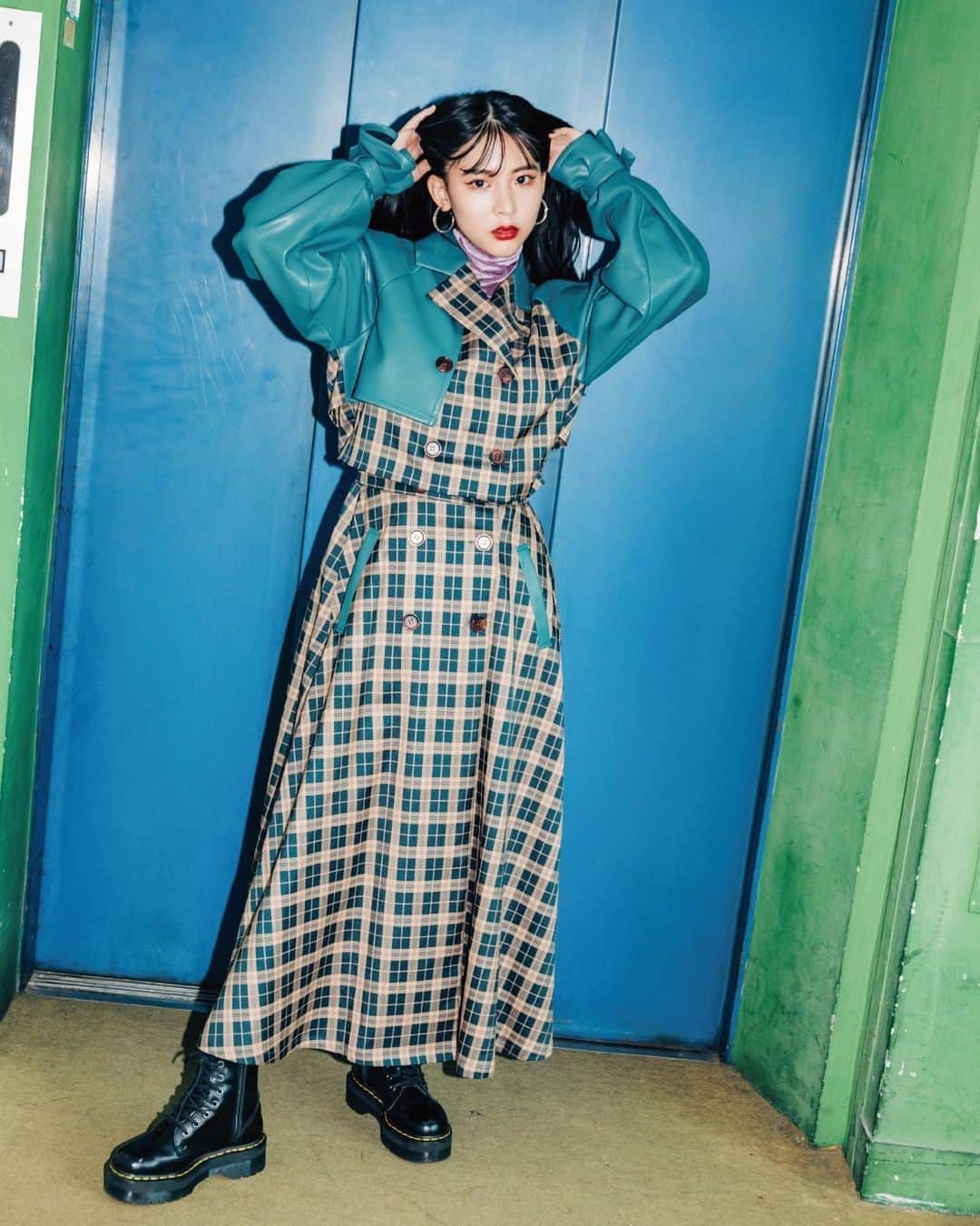 のインスタグラム：「. 【jouetie with. michi】 . 2020Winter collection with michi . ▼outer エコレザードッキングスリーブ3WAYコート ￥11,000→￥9,900(tax in) BLK/BLU/PPL/BGE . jouetie official WEB STORE RUNWAY channel NEW ITEM & PRE ORDER ITEM ALL10%OFF!!! ～12/31(WED)23:59まで . @jouetie_official TOPページURLからチェック✔️ 商品詳細は画像をタップ🛒📌 . #jouetie #jouetie2020aw #jouetie_ootd #fashion #autumn #winter #street #mixstyle #ジュエティ」