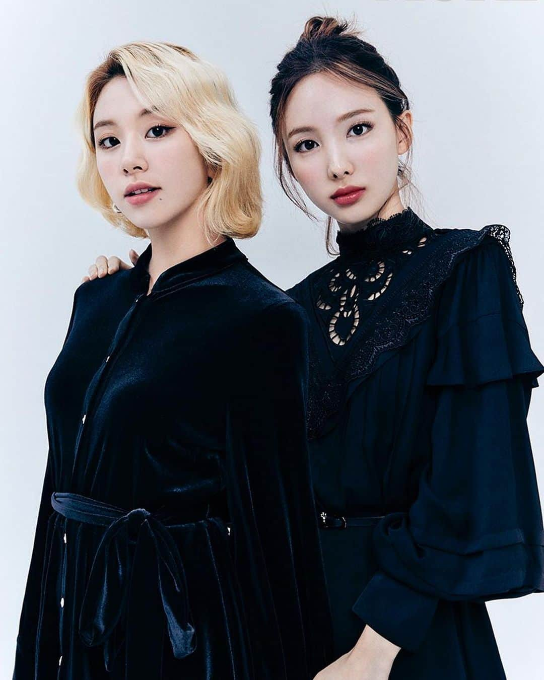 チェヨンさんのインスタグラム写真 - (チェヨンInstagram)「nachaeng for more magazine jan issue merry christmas everyone🎄 #chaeyoung #채영 #twice #트와이스 #prettyrapstarchaeyoung」12月26日 18時14分 - twicechaeyoung