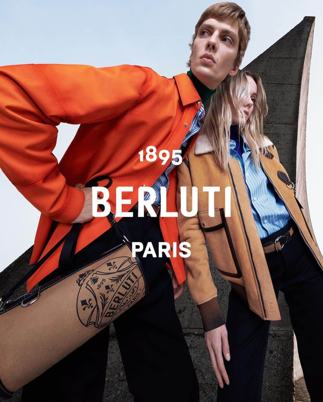 ベルルッティのインスタグラム：「- THE #BERLUTI SPRING 21 CAMPAIGN -  The pre-collection is now available In-Store and on the E-Shop. Swipe left to shop.   Photography by @julienmartinezleclerc  Creative Direction by @kris_van_assche and @mmparisdotcom  Styling by @mauricionardi」
