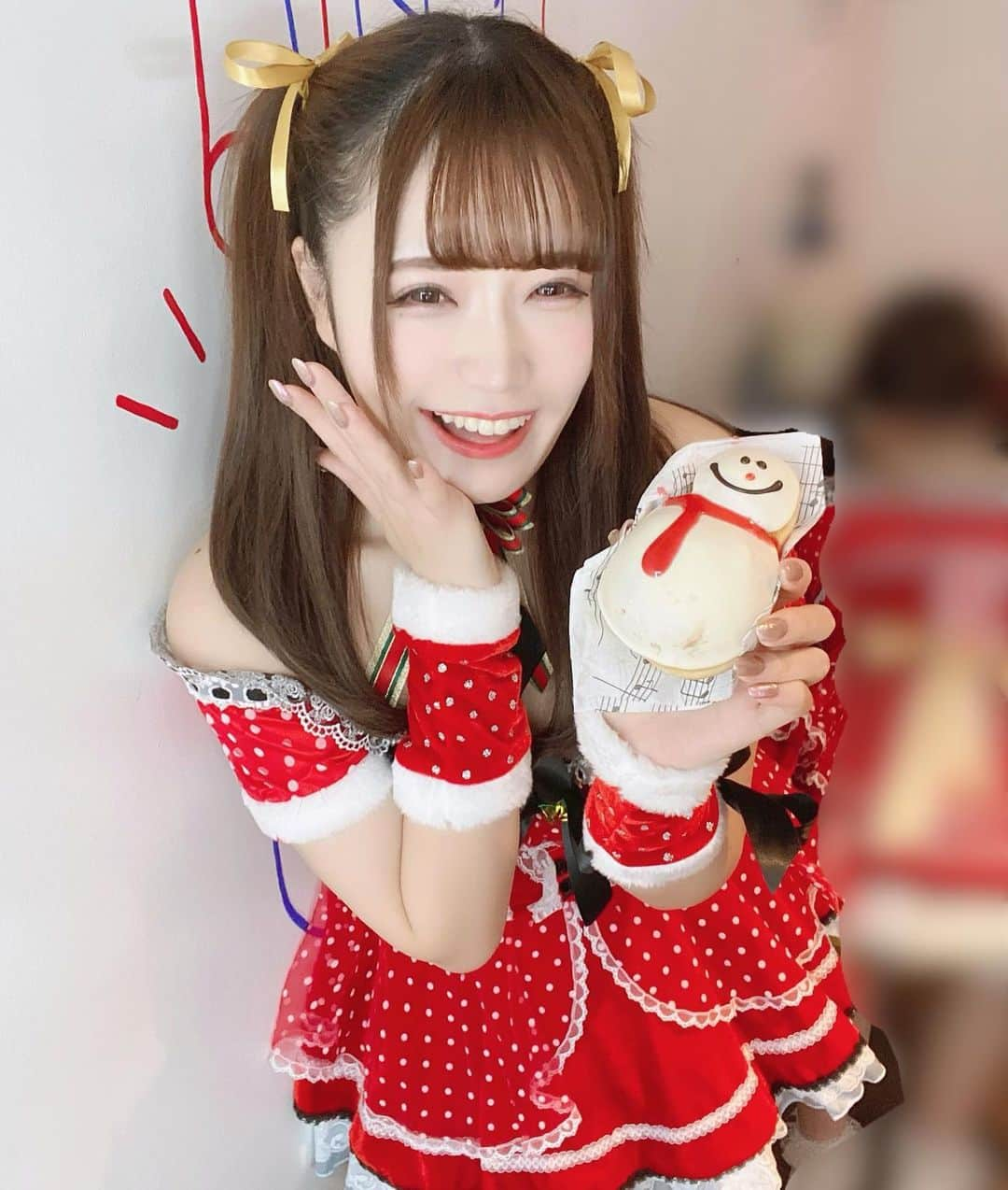 木咲りんのインスタグラム：「* ⋆﻿  今年は3種類のサンタに返信したよ🥺 どのサンタさんがお気に入りだった？🎅🏻💕 ⋆ ⋆﻿  * #idol#cosplay#cosplaygirl#japaneseidol#japanesegirl#asiangirls#asianbeauty#アイドル#ハニスパ #ハニースパイス#撮影会 #ロリ#サンタさん#ハーフツイン#コスプレイ#撮影モデル#グラビア撮影#コスプレ#コスプレイヤー#コスプレ女子#被写体モデル #秋葉原#谷間#サンタコス#粉我#偶像#コスプレ撮影#りんぐらむ#맛스타그램#인스타푸드」