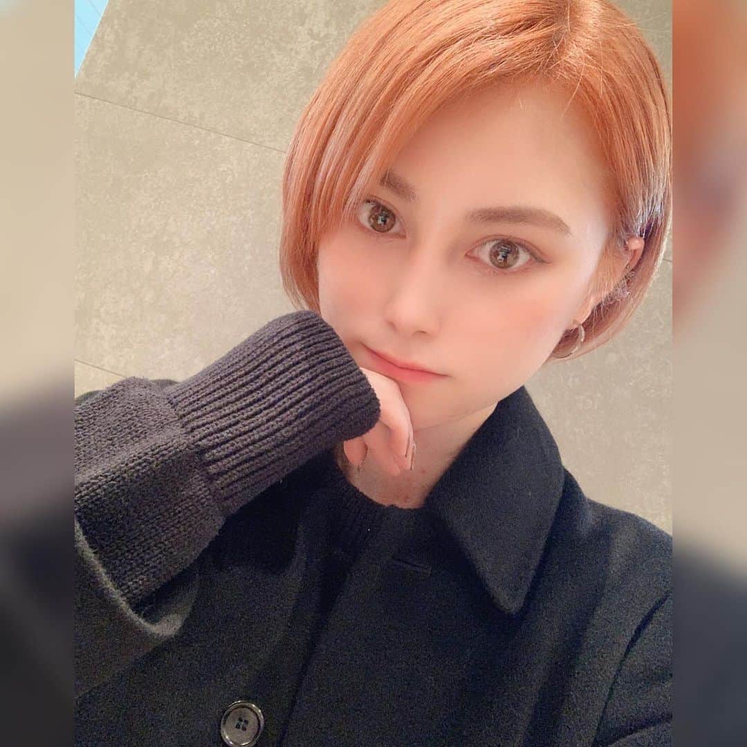 中村里彩のインスタグラム：「* * 23歳になりました🎂✨ . 母から連絡がきて、午前9時半に産まれたんだよって教えてくれました。 母がバレエ教室に連れてってくれなかったら、家族がバレエを続けさせてくれなかったら…って考えたらもう生きてけません🥲 踊ることが息することと同じくらいずっと当たり前だったことで、あんまり踊ってなかった時期は空白なのと同じくらいその期間の記憶がないんです。不思議。 もう踊ることは絶対にやめない。 * * いっぱい考えて、悩むと思うけど 死ぬ気で頑張る23歳にします🔥🔥」