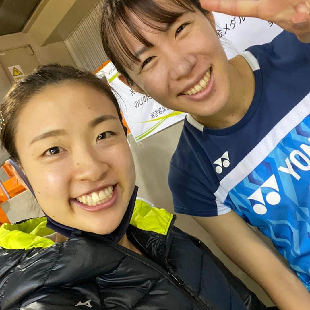 佐藤冴香さんのインスタグラム写真 - (佐藤冴香Instagram)「全日本総合結果は3位でした🥉 大変な時期に大会を開催できたことに感謝しながら1本1本大事に戦いました!! 良かった点もあれば、課題もある大会だったので、また1から頑張ります💪沢山の応援ありがとうございました🙇‍♀️✨ 今日は代表で同部屋率が高かった可愛い後輩と過呼吸寸前まで戦いました☹️ 久しぶりの感覚にワクワクしました☺️ また対戦できるように頑張ります💪  # 全日本総合#ヨネックス #1本1本全力で #まだまだ頑張ります」12月26日 19時08分 - sayaka3329