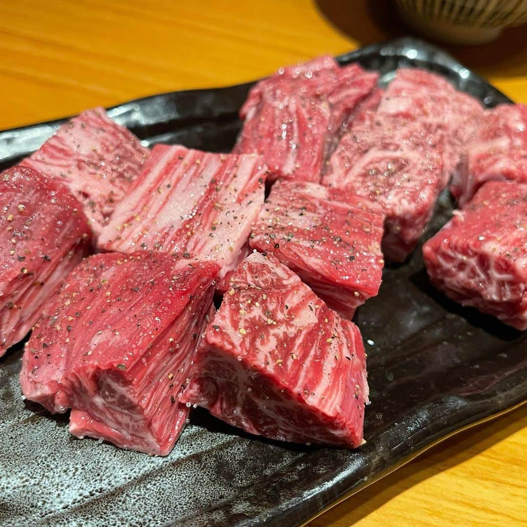 小林勇貴のインスタグラム：「#黒5 #黒5焼肉 #焼肉 #焼肉ディナー #焼肉好きな人と繋がりたい #ハラミ #厚切りハラミ」