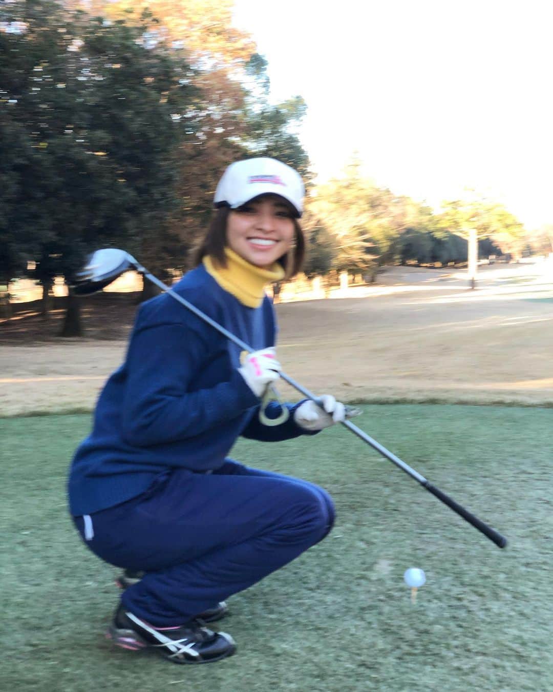 水崎綾女さんのインスタグラム写真 - (水崎綾女Instagram)「ぶれぶれshot📷コース3回目‼︎ スコア113✨120切れたーー 嬉しい☺️💕ひとまずの目標だったし、par4のところパー取れて嬉しかったぁ‼︎ WHもギリギリ越えれた笑。 練習行ってないから、そろそろ練習いかなきゃですね☺️⛳️✨ * * * #Golf #ゴルフ #⛳️ #ゴルフ女子 #ゴルフ初心者」12月26日 19時41分 - misakiayame