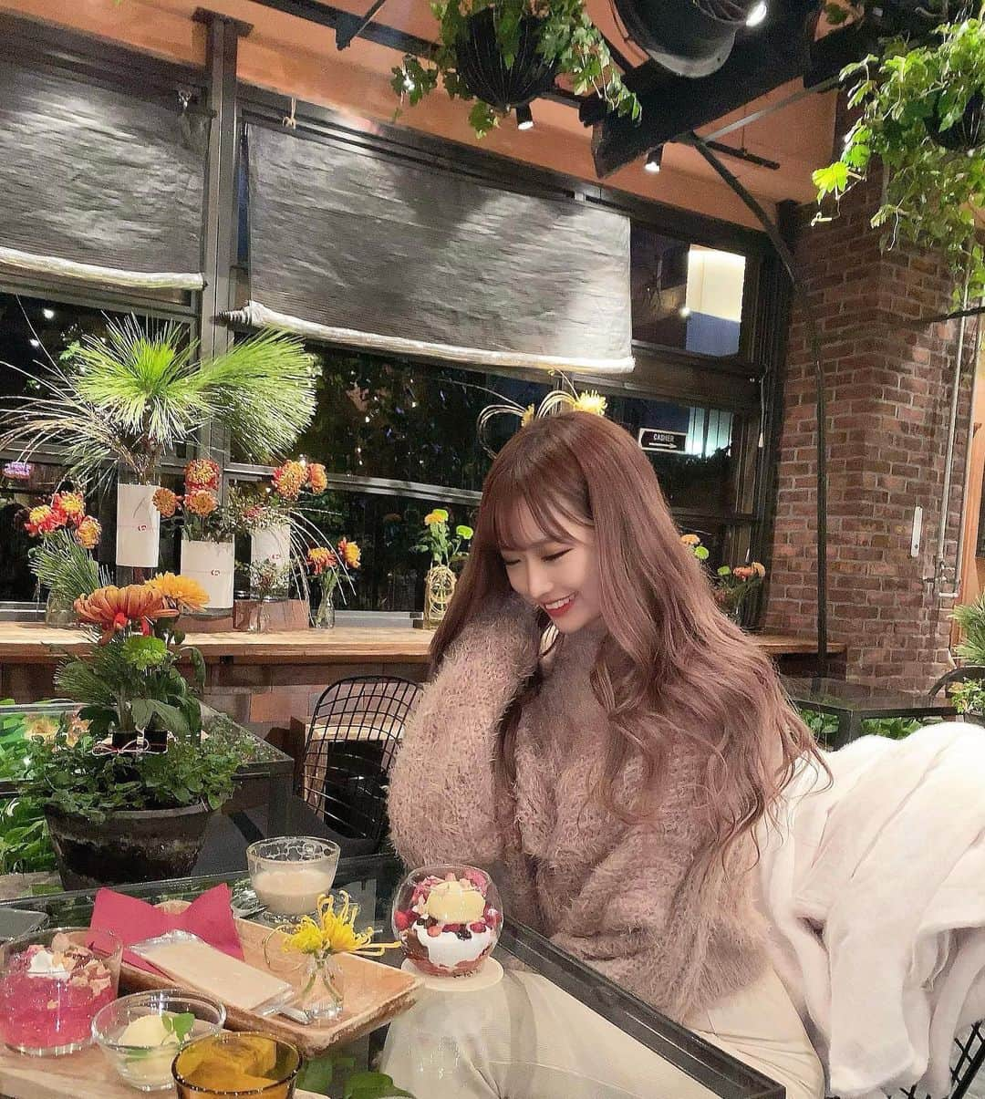 伊藤桃々さんのインスタグラム写真 - (伊藤桃々Instagram)「🌷🌷🌷」12月26日 19時45分 - __peachstagram__