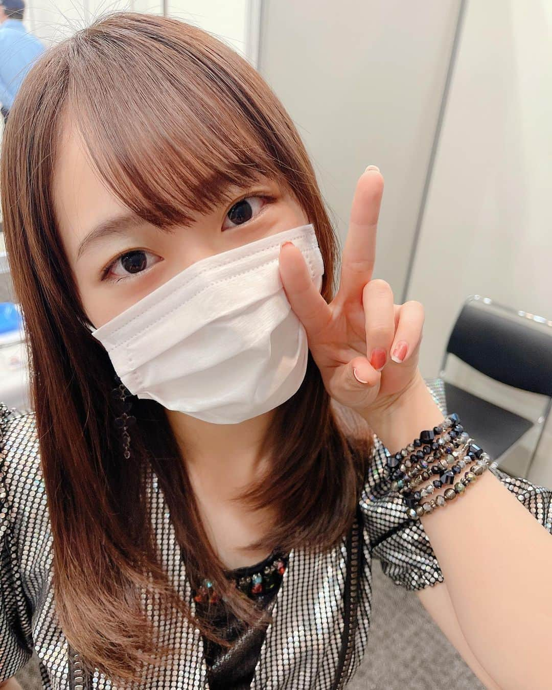 生田衣梨奈さんのインスタグラム写真 - (生田衣梨奈Instagram)「♥携帯変えて初めてのメンバー♥﻿ ﻿ CDの特典会でした！！！！﻿ ﻿ 残りのメンバーです！！！！！﻿ ﻿ 特典会に出れなかった譜久村聖ちゃんと﻿ 横山玲奈ちゃんの写真もGETしました！！！﻿ ﻿ ラッキーーーー！！！﻿ ﻿ #morningmusume20 #モーニング娘20﻿ #helloproject  #顔面国宝﻿ #えりぽんかわいい #アイドル﻿ 存在が #インスタ映え #かわいい﻿ #Love #beauty﻿ #followme #makeup﻿ #Instagram #生田衣梨奈のVSゴルフ﻿ #메이크업 #얼스타그램﻿ #ig_Japan #팔로미﻿ #フォロー歓迎 #ootd﻿ #🦐 #純情エビデンス﻿ #ELEYVSGOLF  #モーニング娘﻿ #いいね #写真﻿ #IDOL #골프﻿ #SELFIE #셀카」12月26日 20時19分 - erina_ikuta.official