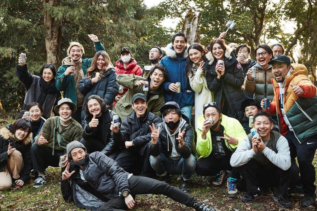 高原愛のインスタグラム：「沢山笑ってすごく楽しい三日間の広告撮影でした❣️みなさんお疲れ様でした✨とっても勉強になって良い2020年の締めくくりになりました🥰またお会いできるように頑張ろっと💕💕💕ありがとうございました😆😆😆  #Thankyousomuch#shooting#model#modeling#happy#smile#family#tokyo#seeyousoon#goodbye2020#広告撮影#モデル#感謝感激#楽しかった#💕#🥰」